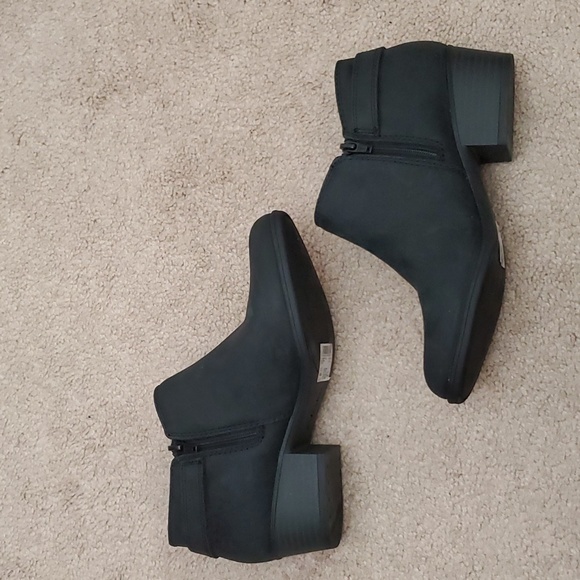 Clarks Adreena Field ankle boots size 7M NWOB - Picture 11 of 16